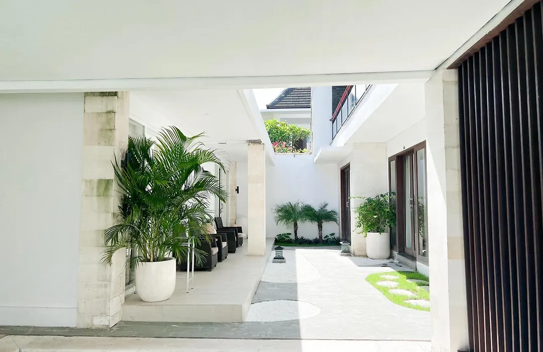 Apple Villas & Apartments, Close To Canggu & Seminyak-1