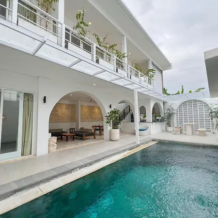 Apple Villas & Apartments, Close To Canggu & Seminyak-2
